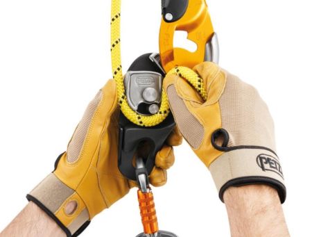  Спусковое устройство RIG Petzl в Ставрополе  