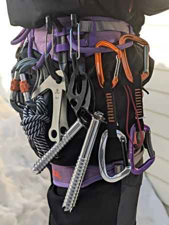  Карабин Вертикаль развесочный Краб розовый в Ставрополе  